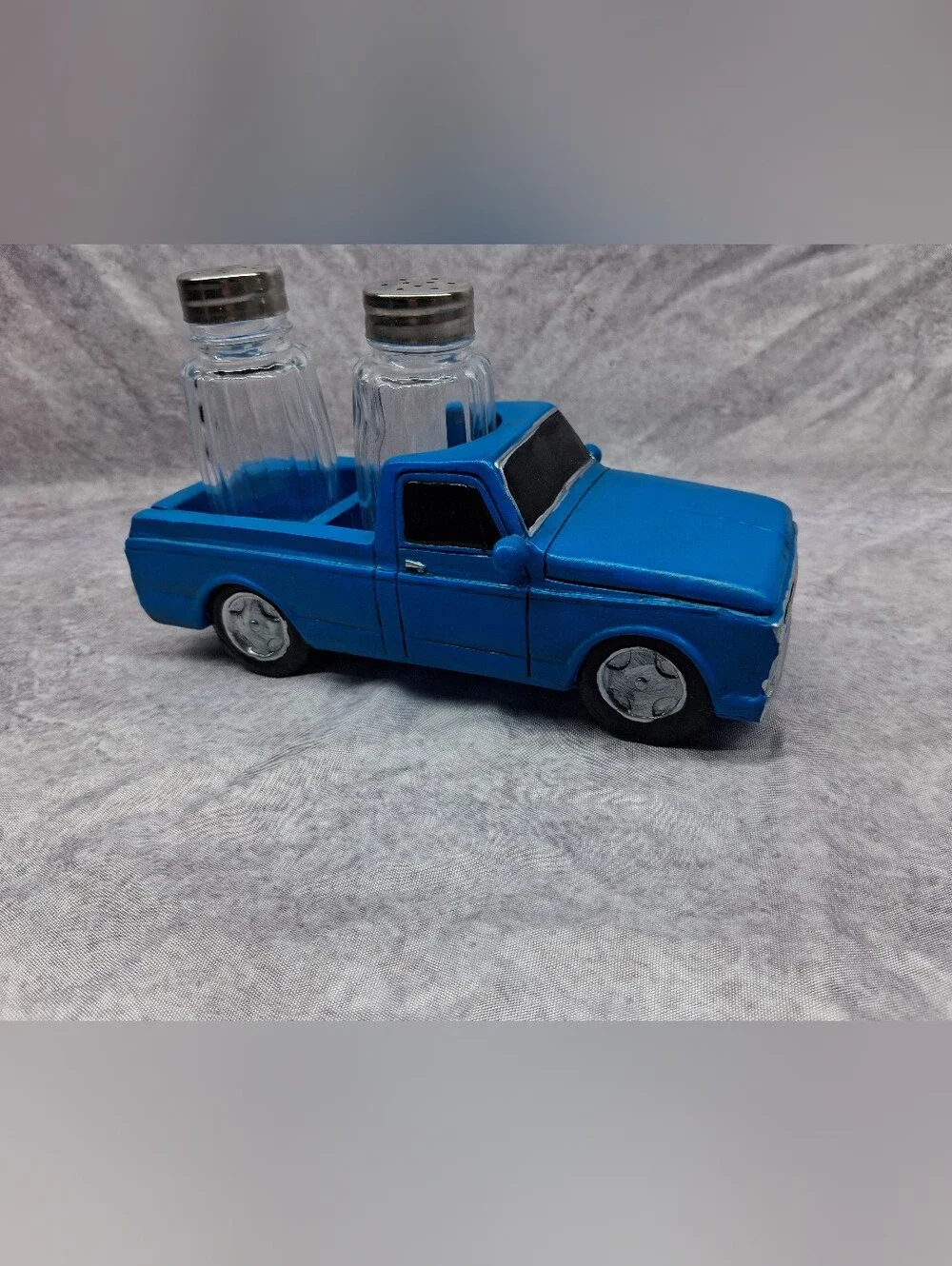 Country Rustic Vintage Blue Highboy Pickup Truck Salt And Pepper Shakers Holder